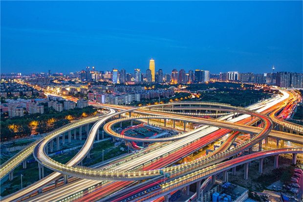 周边实景图.jpg